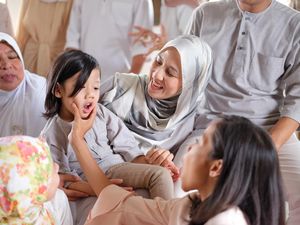 Khawatir Ditanya Kapan Menikah saat Lebaran? Begini Tips dari Pakar Khawatir Ditanya Kapan Menikah saat Lebaran? Begini Tips dari Pakar
