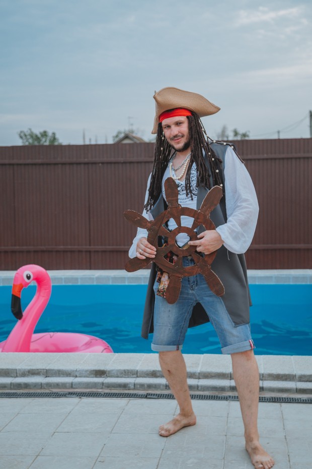 Ilustrasi tokoh bajak laut yang diperankan Depp/Foto: Pexels/Marina Abrosimova