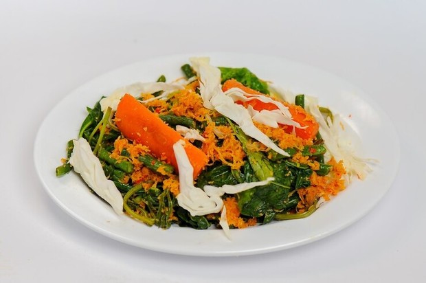 Ilustrasi urap sayur/ Foto: Freepik.com/dwiyulianto Ilustrasi urap sayur/ Foto: Freepik.com/dwiyulianto