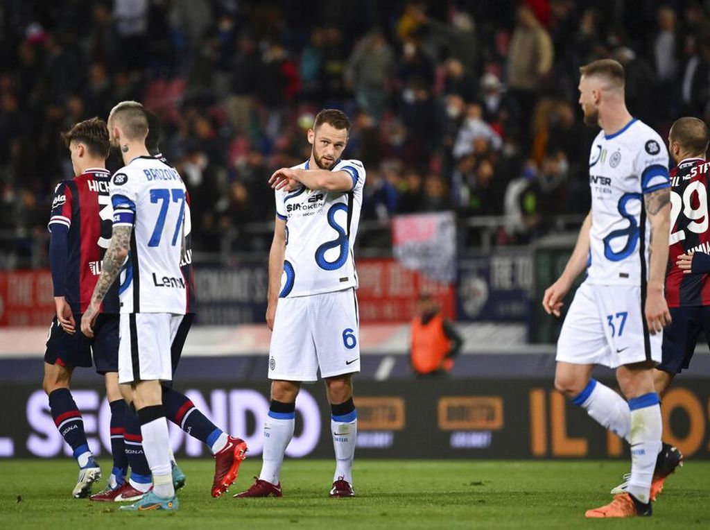 Inter Milan Belum Lempar Handuk Inter Milan Belum Lempar Handuk
