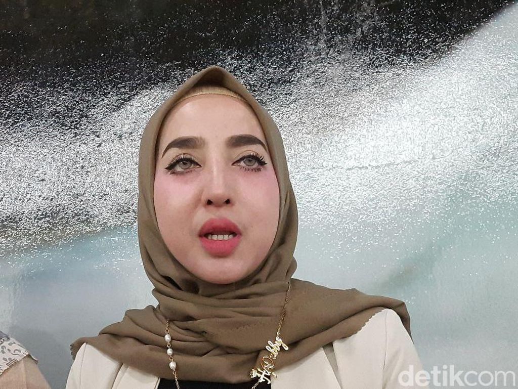 Istri Siap Jalankan Amanah Mendiang Haji Lulung Istri Siap Jalankan Amanah Mendiang Haji Lulung