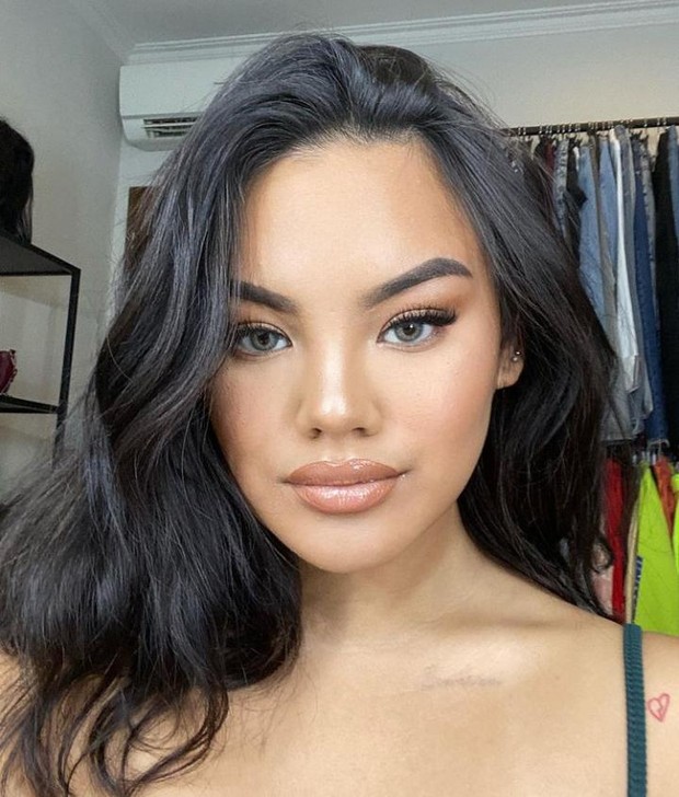 Jet Black Hair/Foto: instagram.com/shafaharris Jet Black Hair