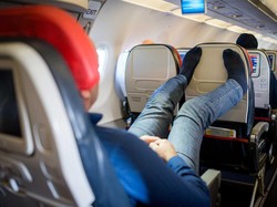 Ada Warga +62 Pamer Alat Kelamin di Pesawat, KBRI Singapura Buka Suara