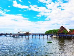 Melepas Penat Perjalanan Mudik di Rest Area Kampung Kerapu Situbondo