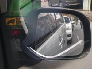 Jalan Berbek-Wadungasri Sidoarjo Macet