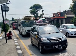 Diapit Solo-Jogja, Lalu Lintas di Klaten Ramai Pemudik di 2 Jalur
