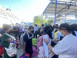 H-1 Lebaran, 23.929 Penumpang Turun di Pelabuhan Nusantara Parepare H-1 Lebaran, 23.929 Penumpang Turun di Pelabuhan Nusantara Parepare