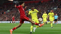 Pertandingan antara Liverpool vs Villarreal dilangsungkan di Stadion Anfield, Kamis (28/2/2022) dinihari WIB. Kedua tim bermain imbang tanpa gol di babak pertama, meski tim tuan rumah tampil sangat dominan. Reuters/Phil Noble
