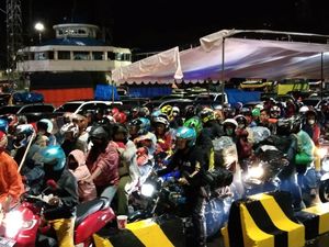 Kemenhub Ungkap Pangkal Masalah Pemudik Menumpuk di Pelabuhan Merak