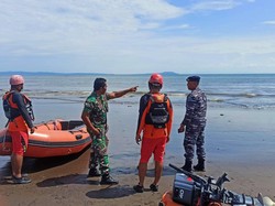 Pencarian Diintensifkan, Pemudik Sampan Belum Ditemukan