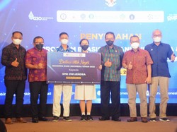 245 Pelajar di Bali Terima Beasiswa, Cok Ace: Pendidikan Kunci Sukses!