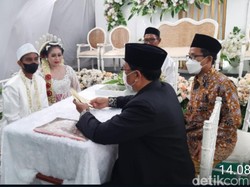 Ratusan Mudi-mudi di Tuban Ramai-ramai Daftar Nikah di Malam 29 Ramadan