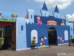 Keren! Polisi Punya Posko Mudik Berkonsep Disneyland di Garut