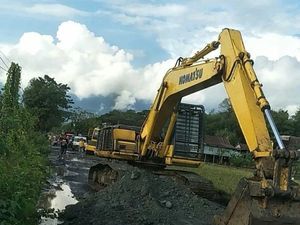 Perbaikan Jalan Penghubung Barru-Soppeng Rp 33,3 M Rampung Tahun Ini Perbaikan Jalan Penghubung Barru-Soppeng Rp 33,3 M Rampung Tahun Ini