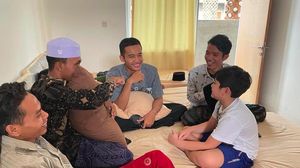Bikin Mewek tapi Kagum! 7 Potret Rafathar Ikut Pesantren