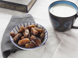 Susu Kurma yang Manis Alami Bisa Perkuat Daya Tahan Tubuh