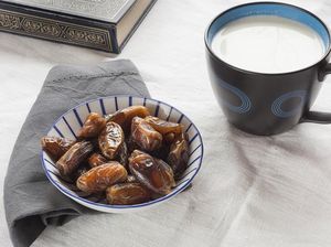 Ini 4 Manfaat Sehat Jika Konsumsi Susu dengan Kurma Ini 4 Manfaat Sehat Jika Konsumsi Susu dengan Kurma
