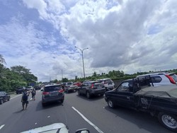 Antrean Pembayaran Exit Tol Merak Mengekor hingga 1,5 Km