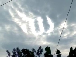 Subhanallah! Ada Penampakan Awan Berlafaz Allah di Langit Sukoharjo