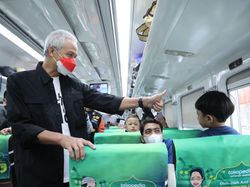 Ganjar Mudik dari Stasiun Senen: Naik Kereta Lebih Aman & Nyaman