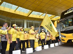 Airlangga Lepas 20 Bus Program Mudik Gratis Golkar ke Jawa-Sumatra