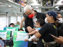 Respons Ganjar, Netizen Kenang Untel-untelan Mudik Naik KA