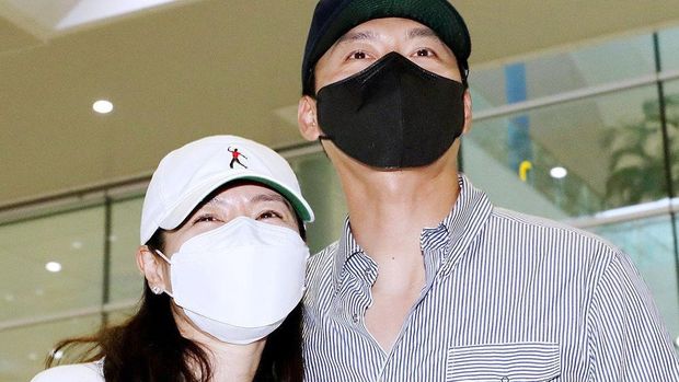 Hyun Bin dan Son Ye Jin pulang dari bulan madunya
