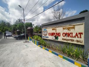 Wisata di Jalur Denpasar-Gilimanuk? Kampung Cokelat Jembrana Aja!