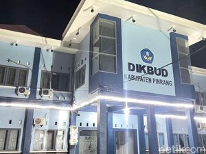 2 Tahun Jabat Plt, 80 Kepsek di Pinrang Dapat SK Definitif 2 Tahun Jabat Plt, 80 Kepsek di Pinrang Dapat SK Definitif