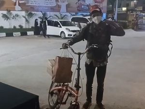 Kisah Kakek dari Bekasi, Kayuh Sepeda Demi Mudik ke Purwokerto Kisah Kakek dari Bekasi, Kayuh Sepeda Demi Mudik ke Purwokerto