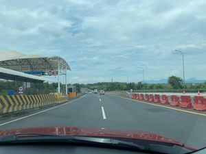 Lalin ke Bandung Lewat Tol Cipularang Lancar