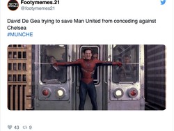 De Gea disamakan seperti Spider-Man yang menyelamatkan seisi penumpang kereta. Foto: dok. Twitter