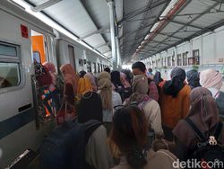 Puncak Arus Mudik, Hari Ini KAI Daop 8 Surabaya Berangkatkan 20.337 Penumpang