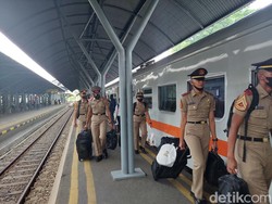 Libur Sekolah Telah Tiba, Perjalanan KA di Daop 8 Surabaya Ditambah