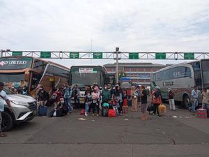 Dishub Akan Pasang CCTV di Terminal Bekasi Antisipasi Calo Dishub Akan Pasang CCTV di Terminal Bekasi Antisipasi Calo