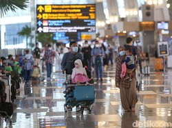 Mulai Minggu Depan, WNA dan WNI Masuk RI Tak Perlu Tes PCR