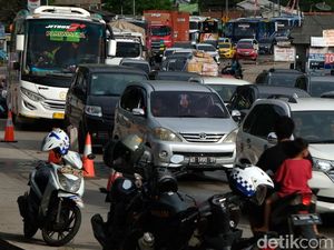Penampakan Macet Horor Menuju Pelabuhan Merak
