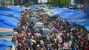 Penuh Sesak! Begini Suasana Pasar di Jambi dan Padang Jelang Lebaran