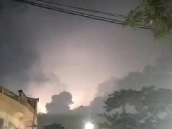 Petir Bersahutan Mengancam Surabaya 3 Hari ke Depan, Pemudik Diminta Waspada