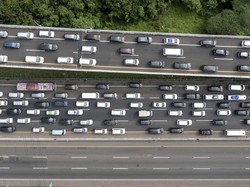 Jalur Alternatif dari Bandung ke Jakarta Lewat Tol Japek II Selatan