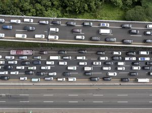 One Way Arus Balik Hari Ini, Rest Area Sebelah Kanan Bisa Dipakai Pengemudi One Way Arus Balik Hari Ini, Rest Area Sebelah Kanan Bisa Dipakai Pengemudi