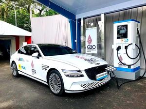 Arus Mudik Lebaran, PLN Siagakan SPKLU di Rest Area Tol Trans Jawa