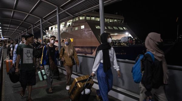 Arus Mudik di Pelabuhan Bakauheni Membludak Sejak Dini Hari Tadi