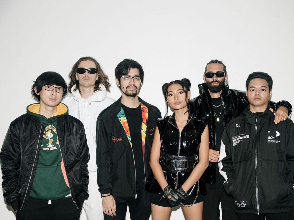 Weird Genius, Yellow Claw dan Novia Bachmid Rilis Klip Lonely Weird Genius, Yellow Claw dan Novia Bachmid Rilis Klip Lonely