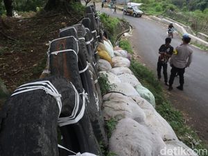Rawan Kecelakaan, Jalur Alternatif Mudik Ibun Dipasangi Bantal Keselamatan
