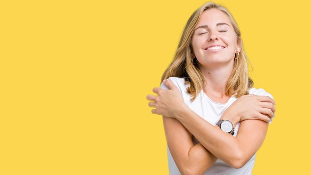 Cara Tampil Percaya Diri di tengah Beauty Standard Ketat/Foto: Canva/AaronAmat Cara Tampil Percaya Diri di tengah Beauty Standard Ketat/Foto: Canva/AaronAmat