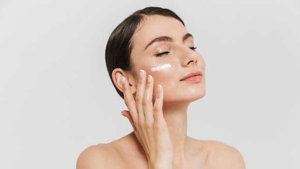 Cara Tampil Percaya Diri di tengah Beauty Standard Ketat/Foto: Canva/Dean Drobot Cara Tampil Percaya Diri di tengah Beauty Standard Ketat/Foto: Canva/Dean Drobot