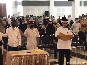 Sadar! 518 Eks NII di Tanah Datar Ucapkan Sumpah Setia ke NKRI Sadar! 518 Eks NII di Tanah Datar Ucapkan Sumpah Setia ke NKRI