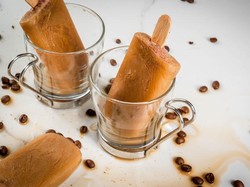 Cara Bikin Es Loli Kopi yang Enak Untuk Suguhan Lebaran