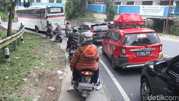 Jalur Selatan Padat, Nagreg-Limbangan Bisa 3 Jam